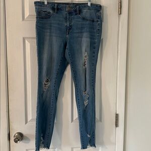 Universal Thread High Rise Skinny Jeans size 14/32R